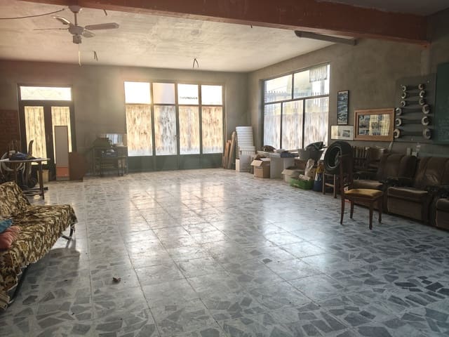 Gewerbe zu verkaufen in Fontiveros - 199.900 € (Ref: 10023295)