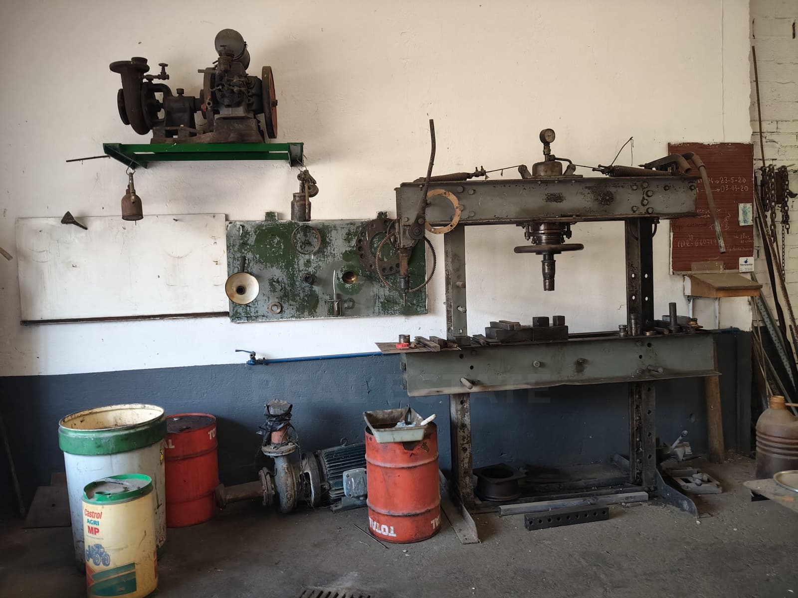 Kommersiell till salu i Fontiveros - 199 900 € (Ref: 10023295)