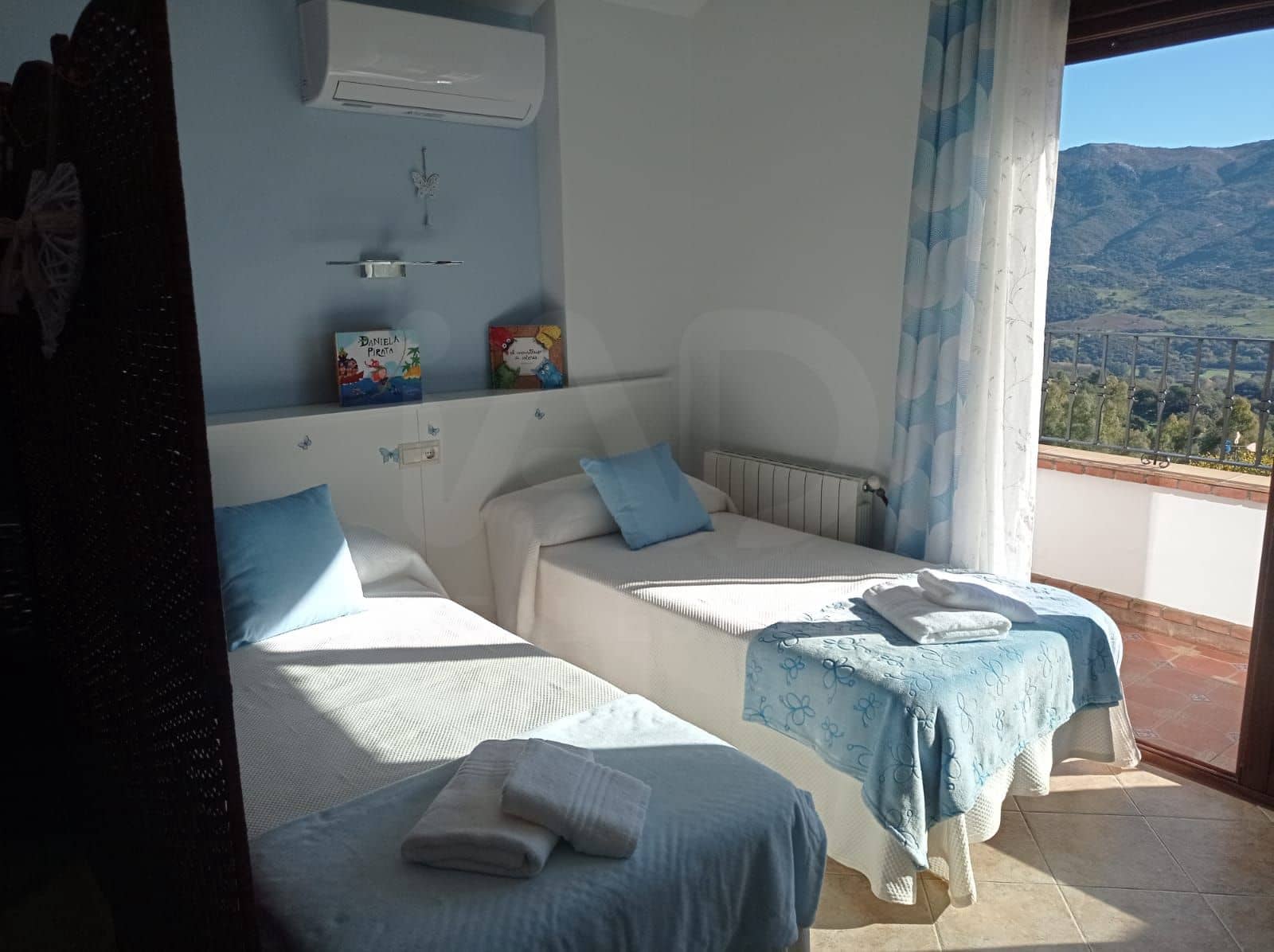 4 chambre Villa/Maison à vendre à Cortes de la Frontera avec piscine - 585 000 € (Ref: 10023297)
