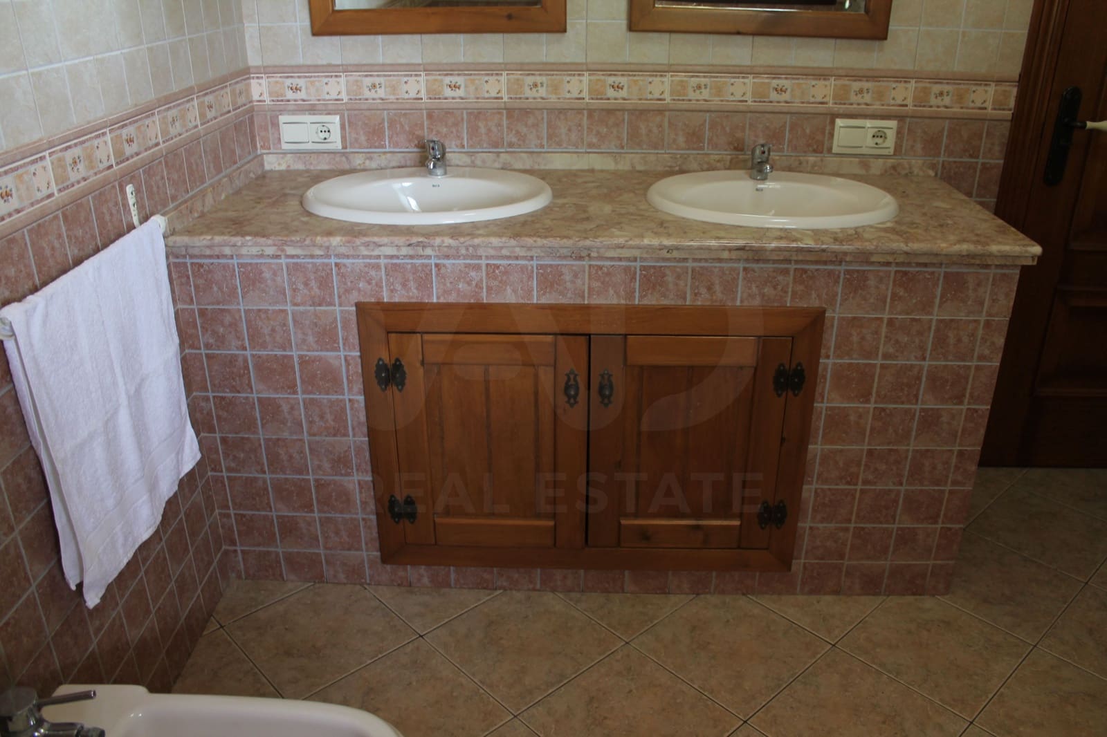 4 chambre Villa/Maison à vendre à Cortes de la Frontera avec piscine - 585 000 € (Ref: 10023297)
