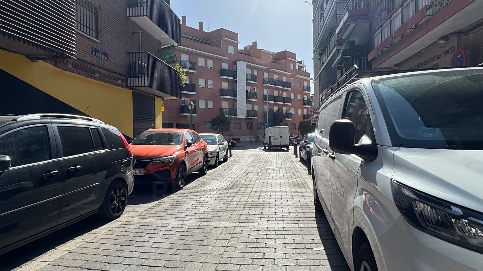 Garage te koop in Madrid stad - € 13.210 (Ref: 10023301)