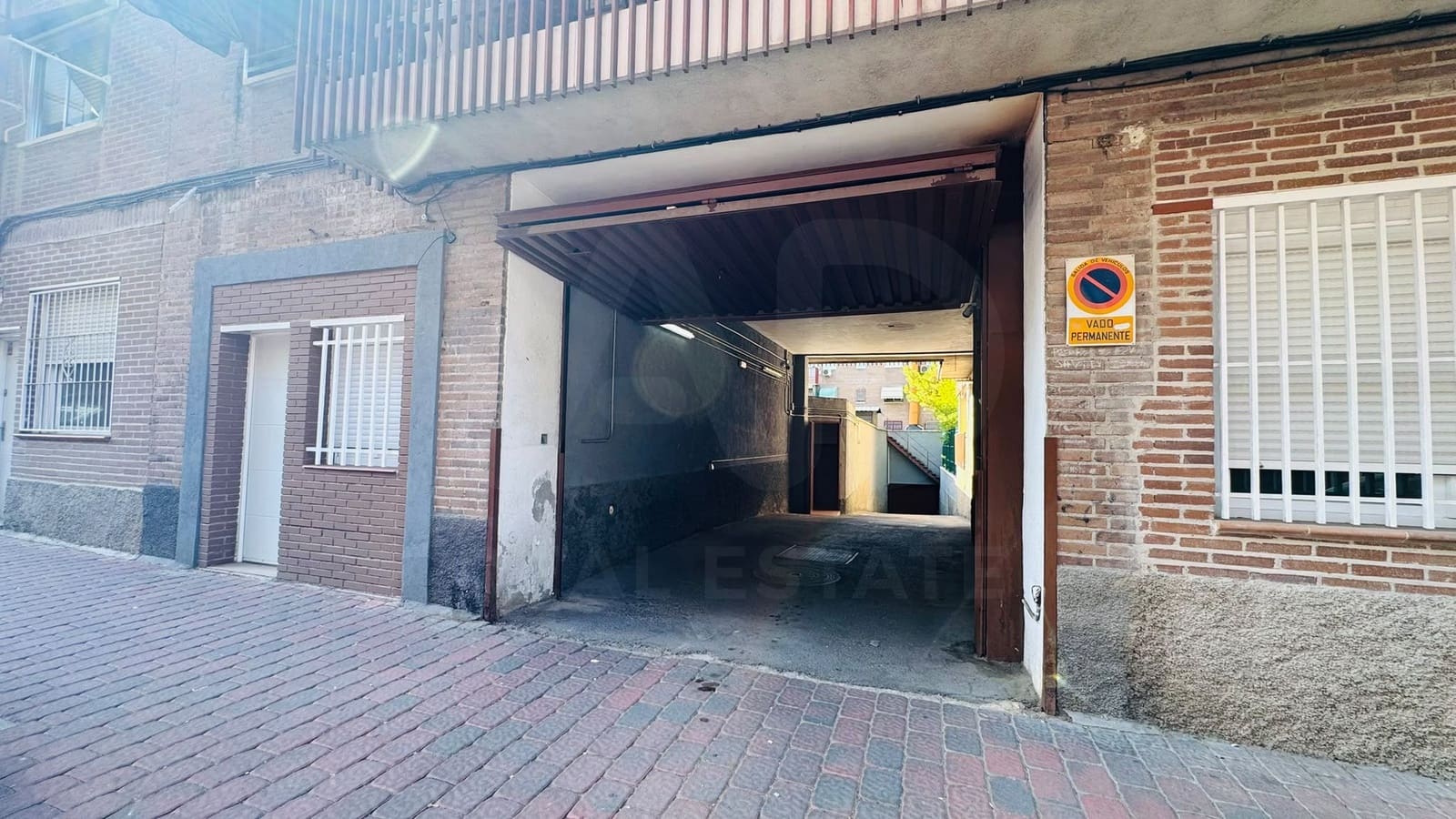 Garage te koop in Madrid stad - € 13.210 (Ref: 10023301)