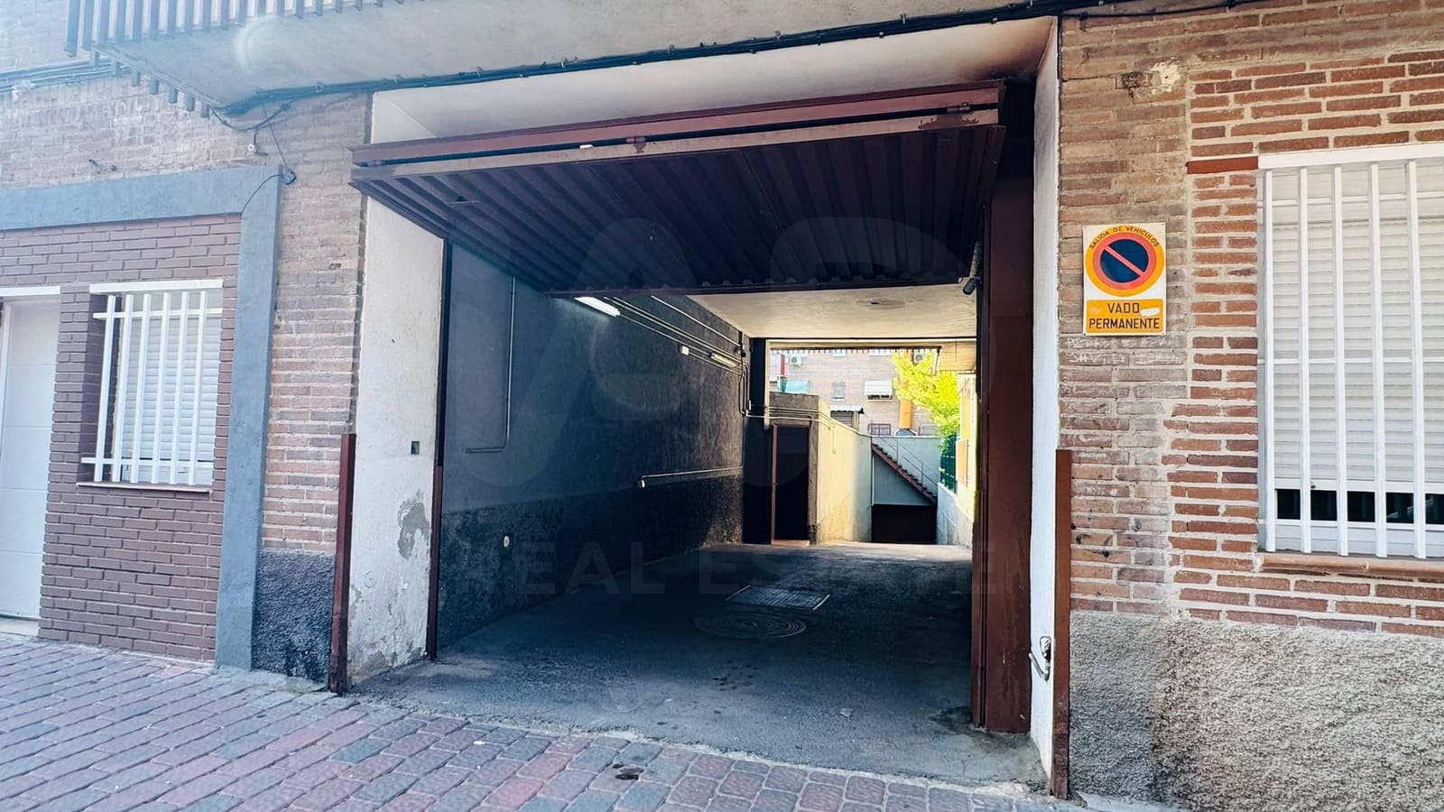 Garage te koop in Madrid stad - € 13.210 (Ref: 10023301)