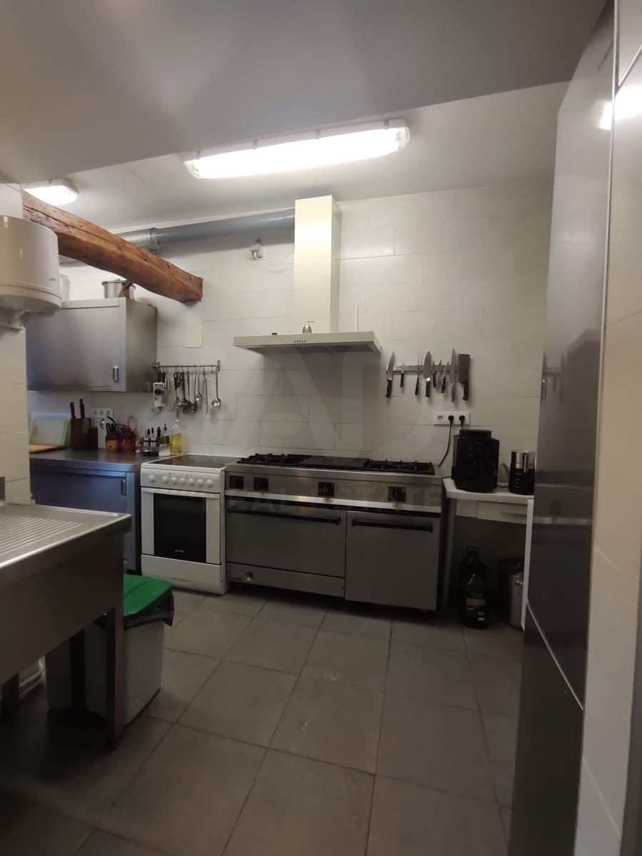 7 slaapkamer Commercieel te koop in Villares de Orbigo - € 299.000 (Ref: 10023305)