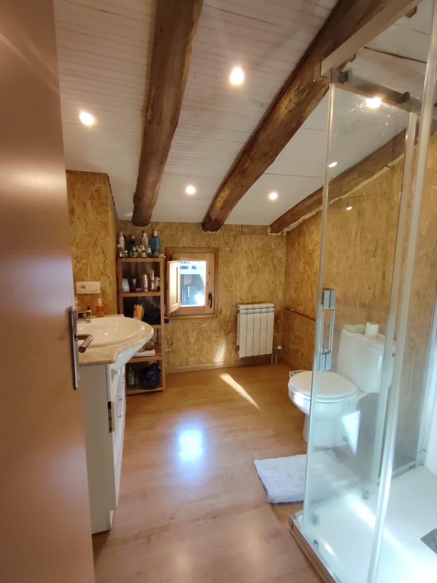 7 slaapkamer Commercieel te koop in Villares de Orbigo - € 299.000 (Ref: 10023305)