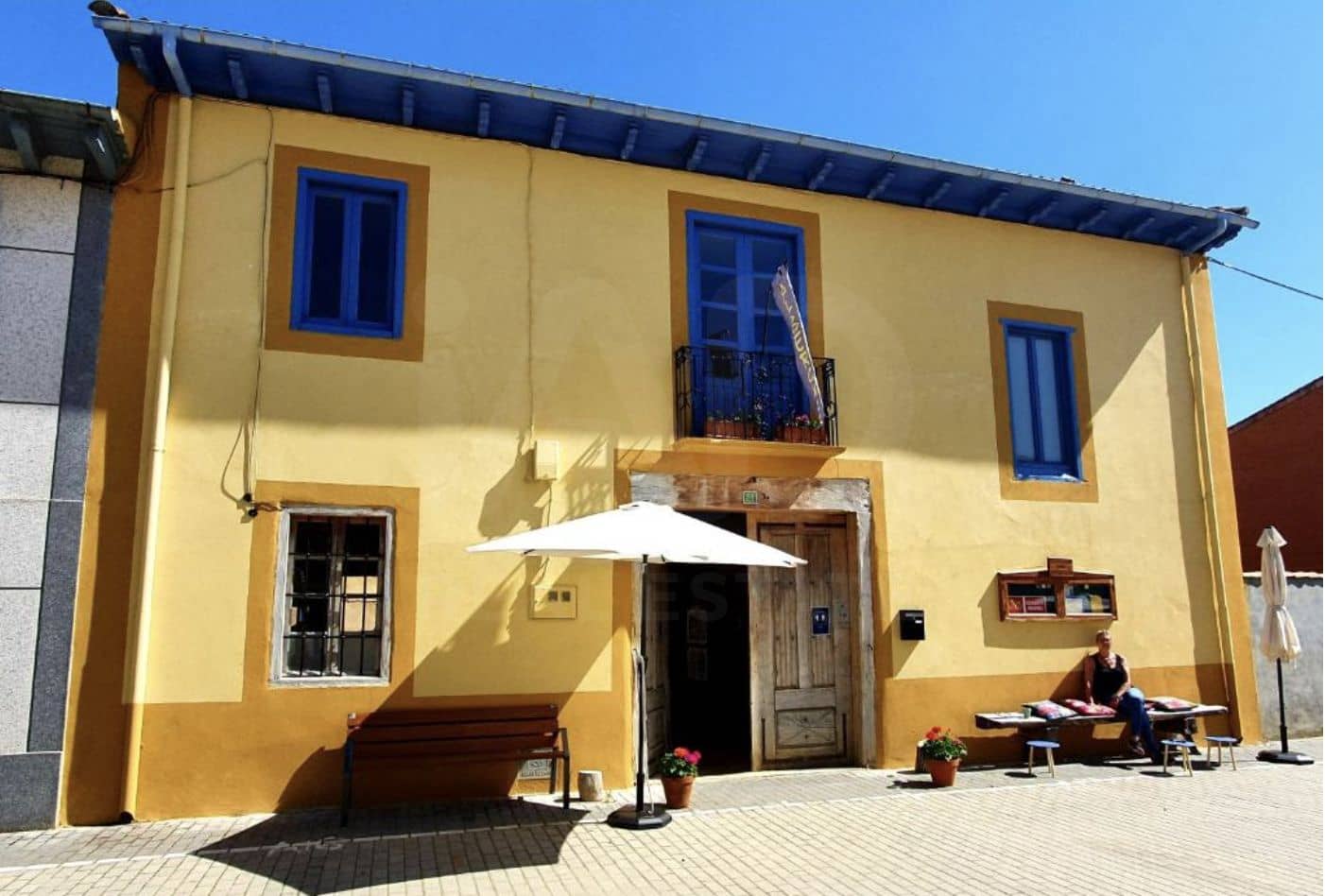 7 slaapkamer Commercieel te koop in Villares de Orbigo - € 299.000 (Ref: 10023305)