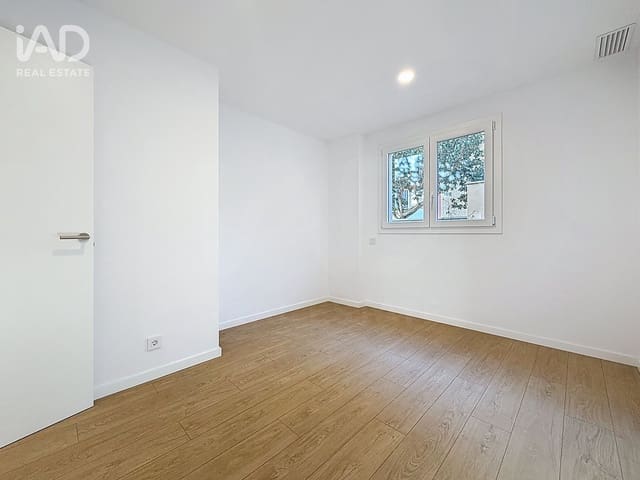 3 slaapkamer Appartement te koop in Canet de Mar met garage - € 341.000 (Ref: 10023306)