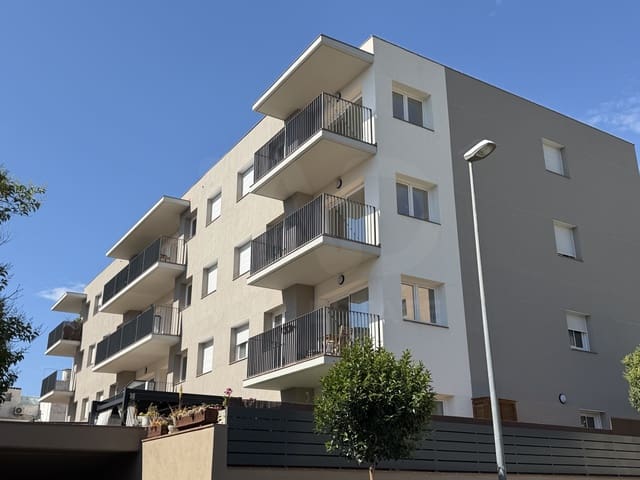 3 slaapkamer Appartement te koop in Canet de Mar met garage - € 341.000 (Ref: 10023306)