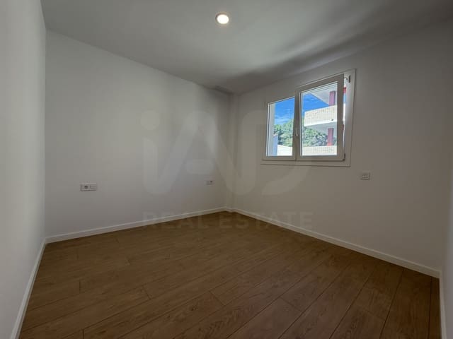 3 slaapkamer Appartement te koop in Canet de Mar met garage - € 341.000 (Ref: 10023306)