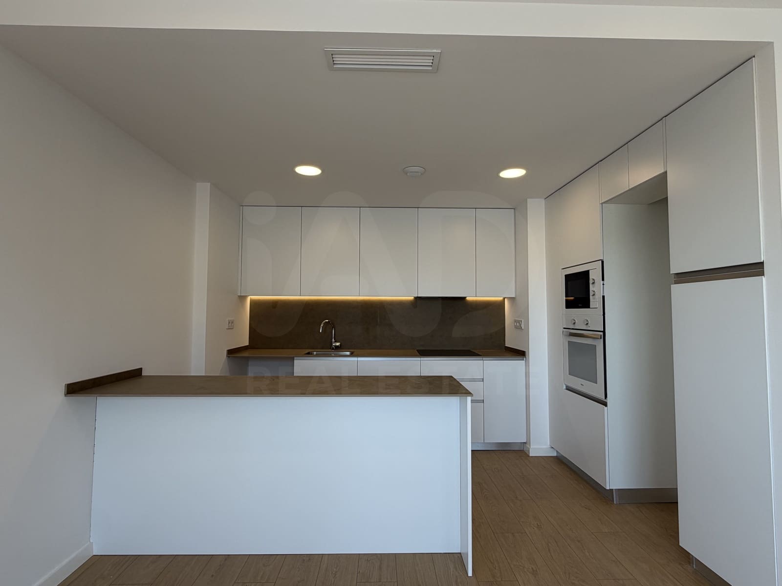 3 slaapkamer Appartement te koop in Canet de Mar met garage - € 341.000 (Ref: 10023306)
