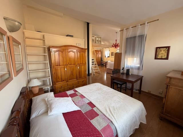 Villa zu vermieten in León Stadt - 650 € (Ref: 10023307)