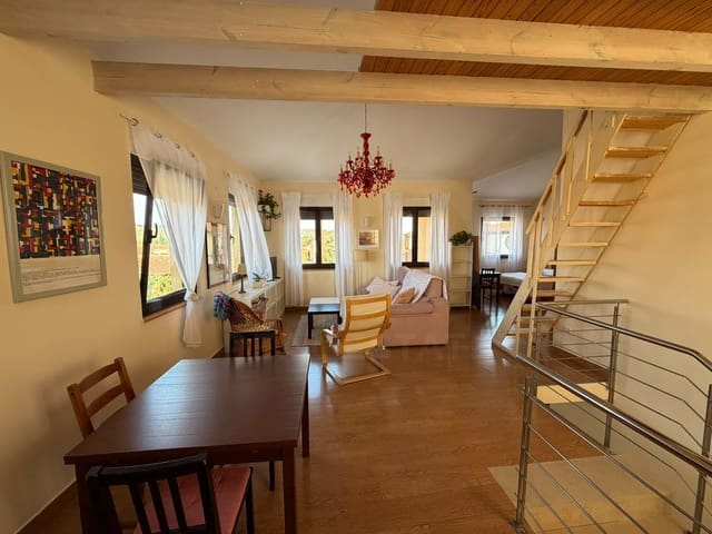 Villa zu vermieten in León Stadt - 650 € (Ref: 10023307)
