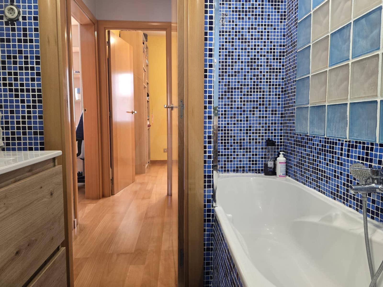 Apartamento de 3 habitaciones en Calafell en alquiler con piscina garaje - 1.028 € (Ref: 10023308)