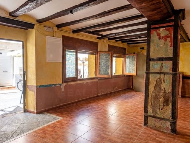 Apartment for sale in L'Ametlla de Mar - € 60,000 (Ref: 10023486)