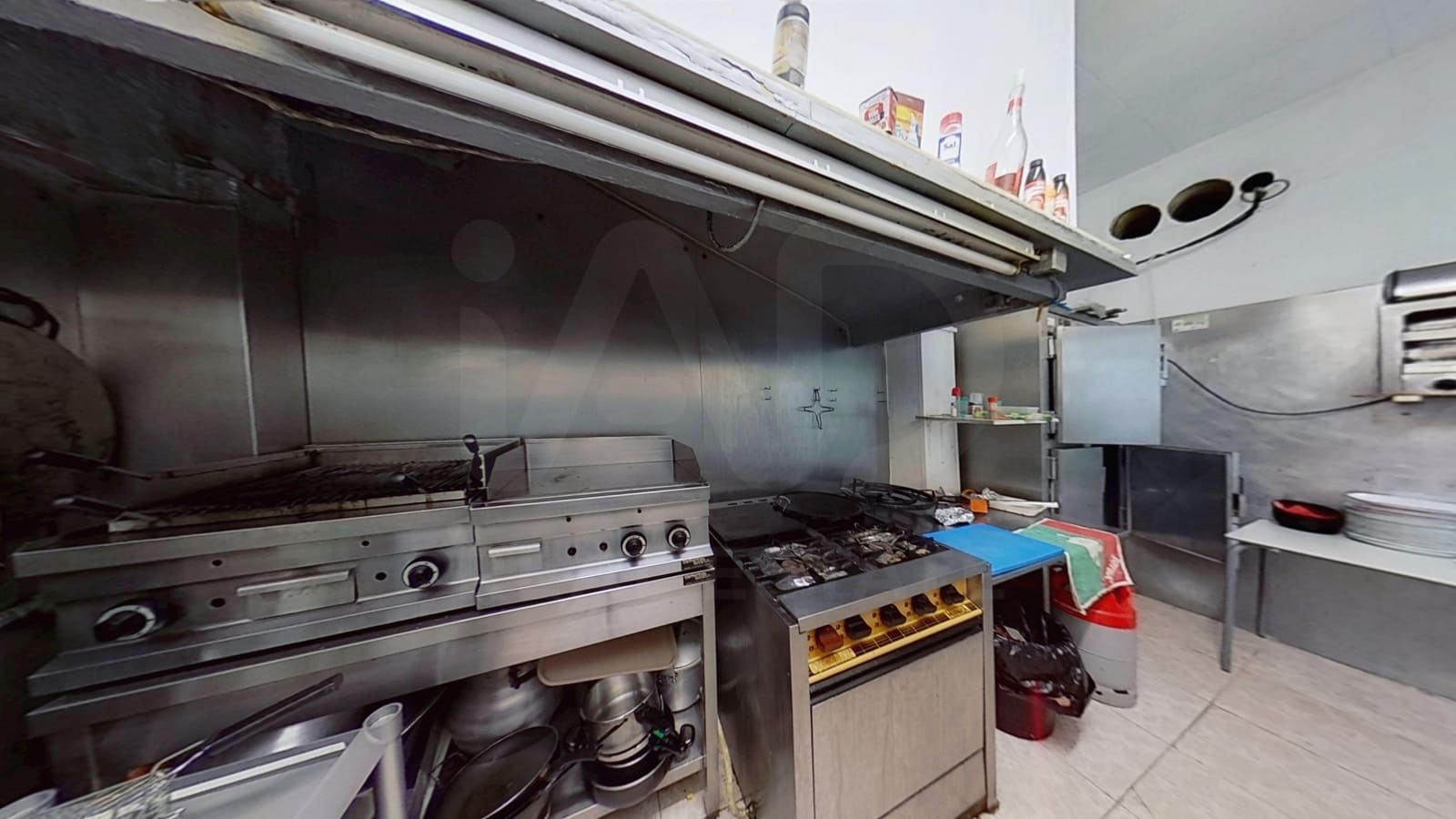 Commercieel te koop in Tarragona stad - € 179.500 (Ref: 10023490)