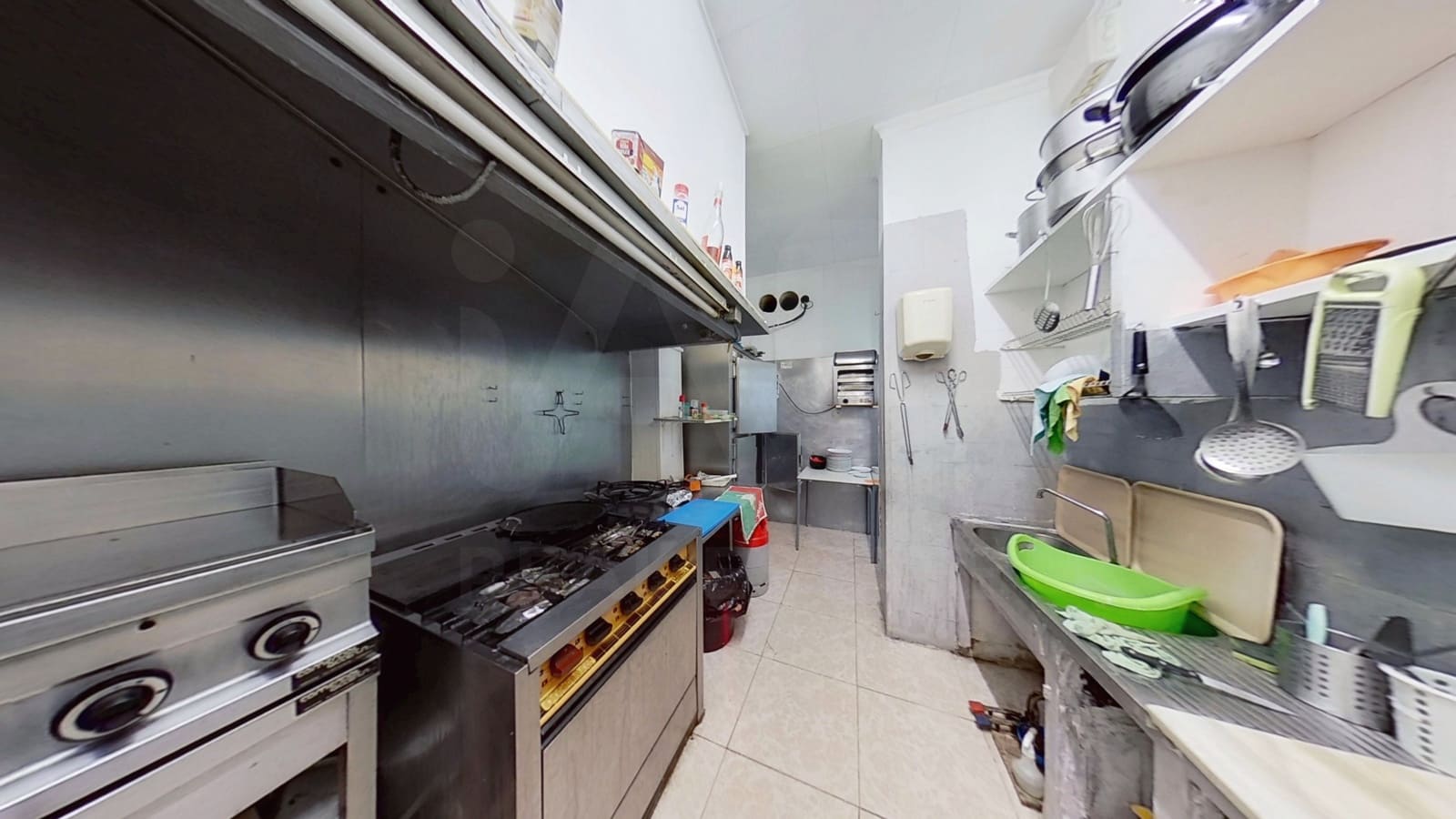 Commercieel te koop in Tarragona stad - € 179.500 (Ref: 10023490)