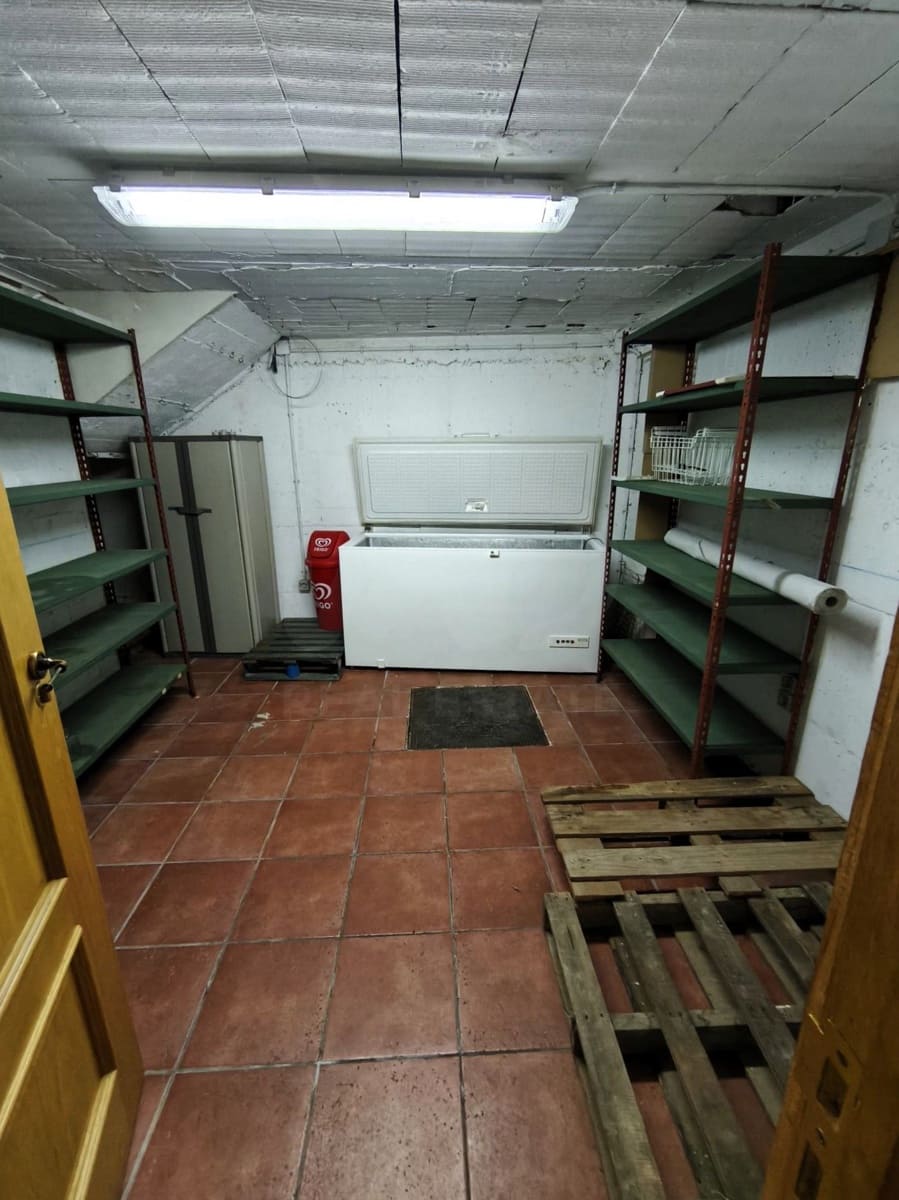 3 bedroom Commercial for sale in Sahagun - € 125,000 (Ref: 10023491)
