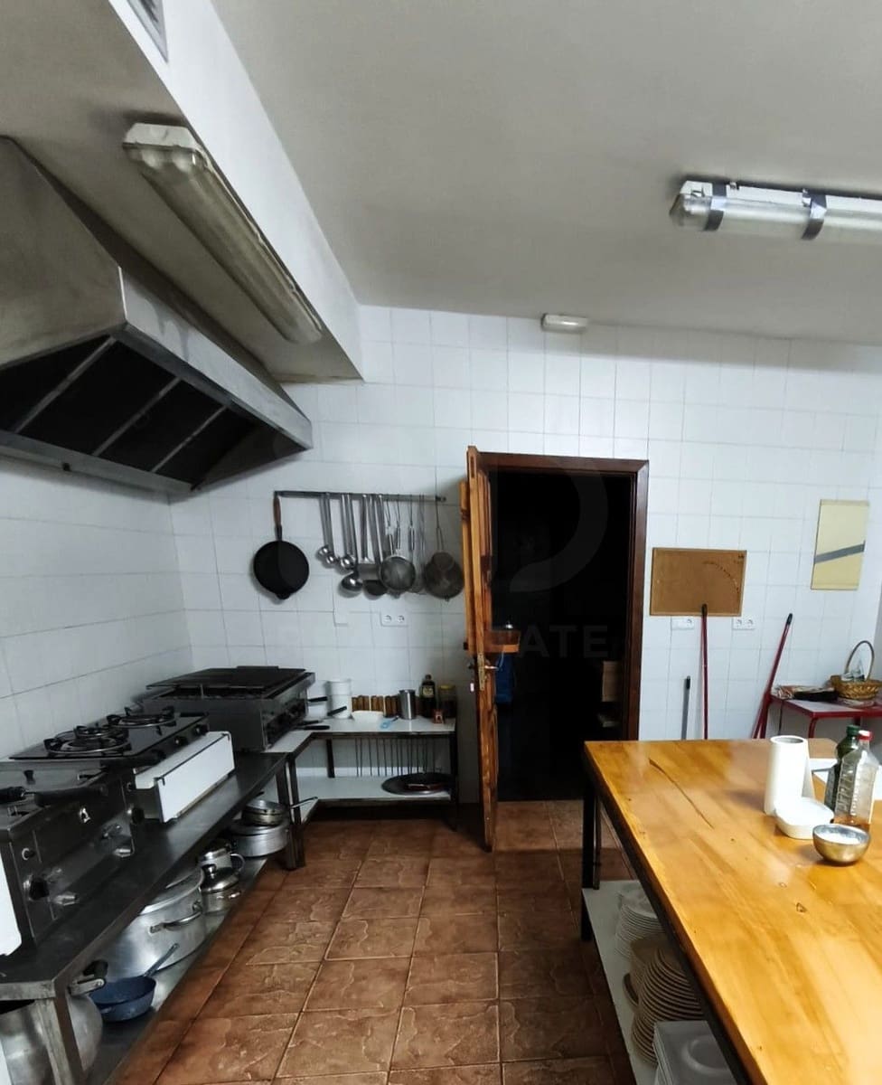 3 bedroom Commercial for sale in Sahagun - € 125,000 (Ref: 10023491)