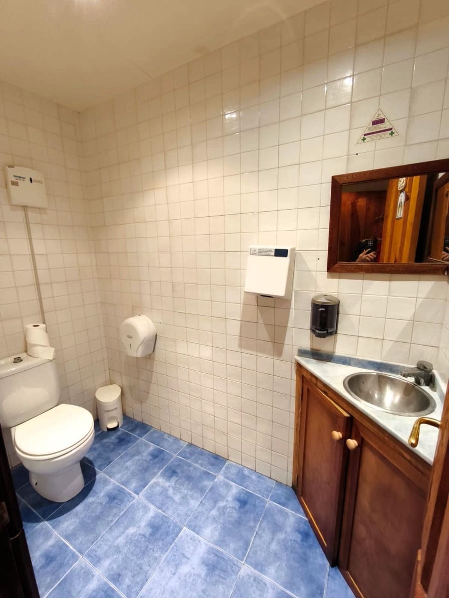 3 bedroom Commercial for sale in Sahagun - € 125,000 (Ref: 10023491)