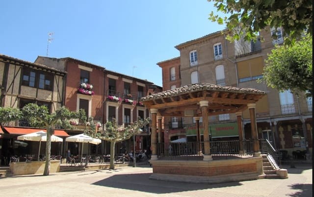 3 camera da letto Commerciale in vendita in Sahagún - 125.000 € (Rif: 10023491)