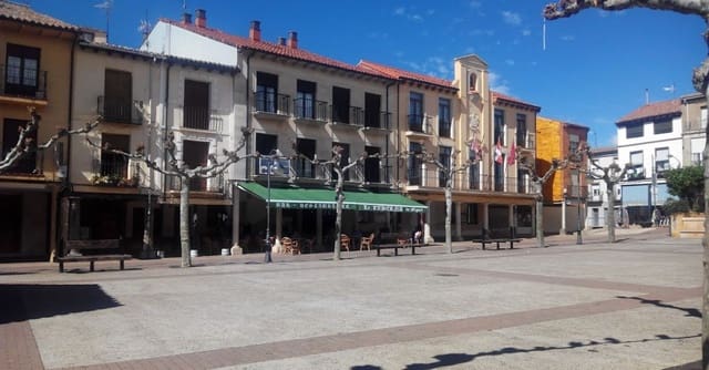 3 camera da letto Commerciale in vendita in Sahagún - 125.000 € (Rif: 10023491)