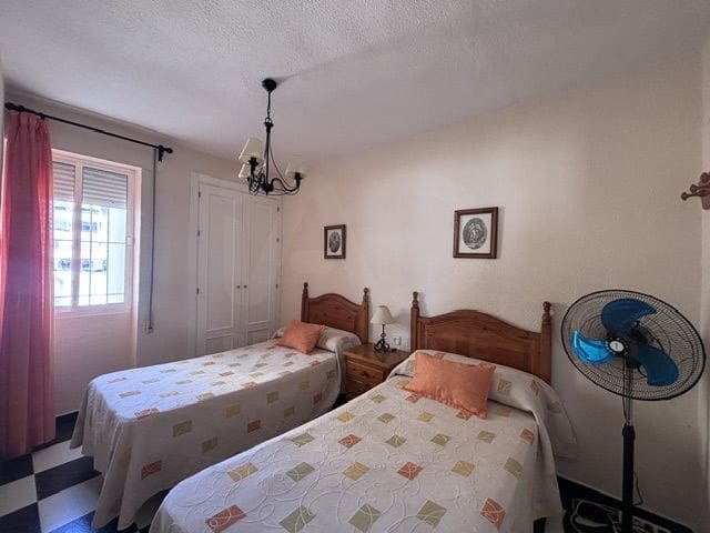 3 sovrum Lägenhet till salu i Lepe - 243 900 € (Ref: 10023492)