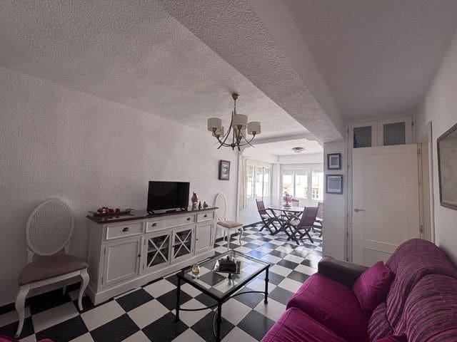 3 sovrum Lägenhet till salu i Lepe - 243 900 € (Ref: 10023492)