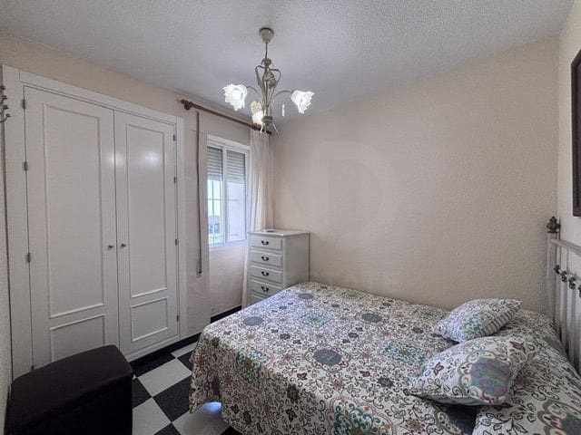 3 sovrum Lägenhet till salu i Lepe - 243 900 € (Ref: 10023492)