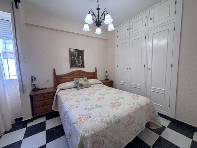3 sovrum Lägenhet till salu i Lepe - 243 900 € (Ref: 10023492)