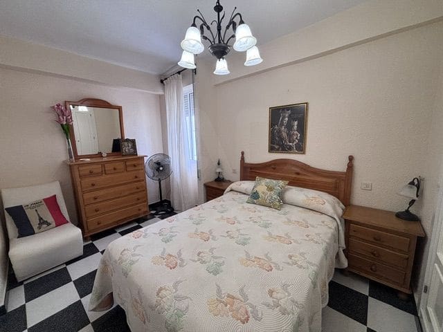 3 sovrum Lägenhet till salu i Lepe - 243 900 € (Ref: 10023492)