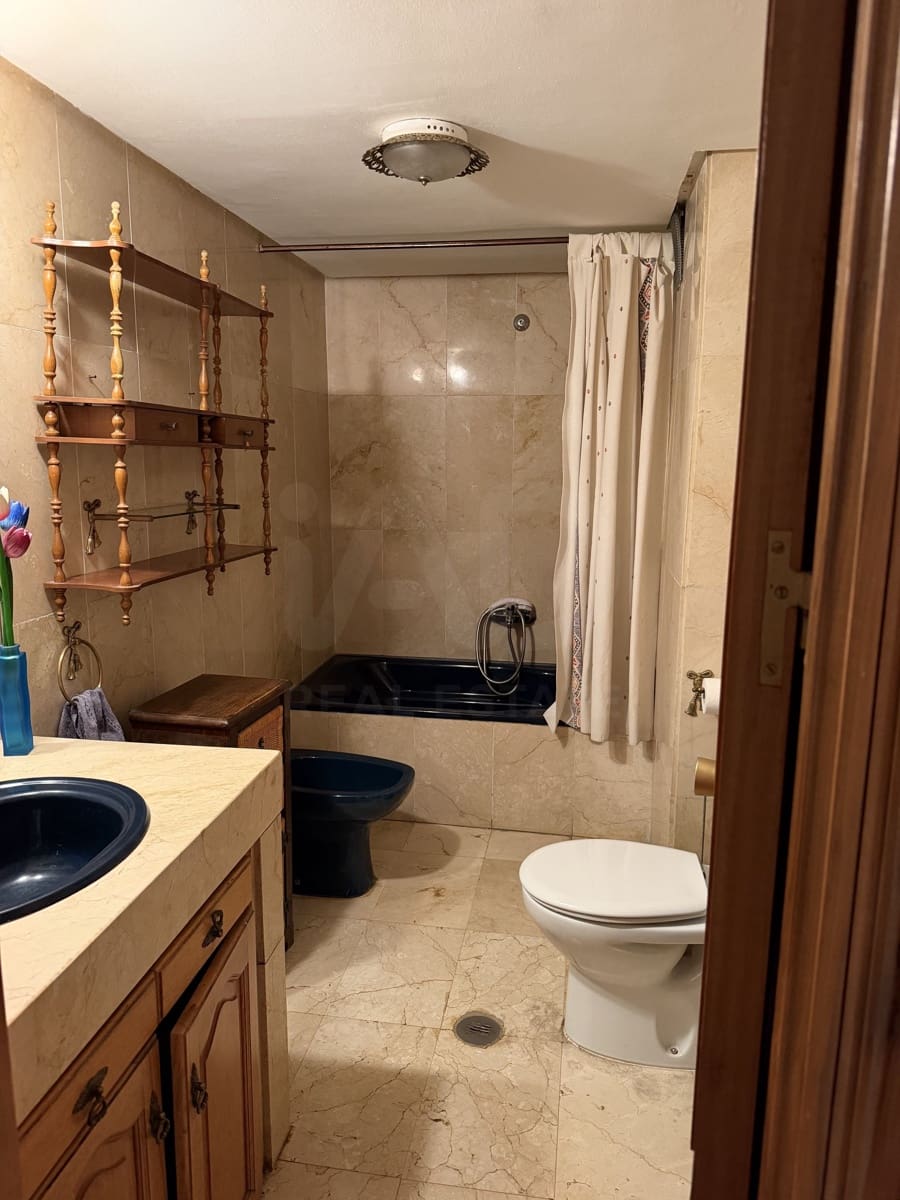 4 quarto Apartamento para venda em Leao cidade com garagem - 395 000 € (Ref: 10024839)
