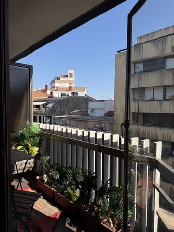 4 sypialnia Apartament na sprzedaż w Miasto León z garażem - 395 000 € (Ref: 10024839)