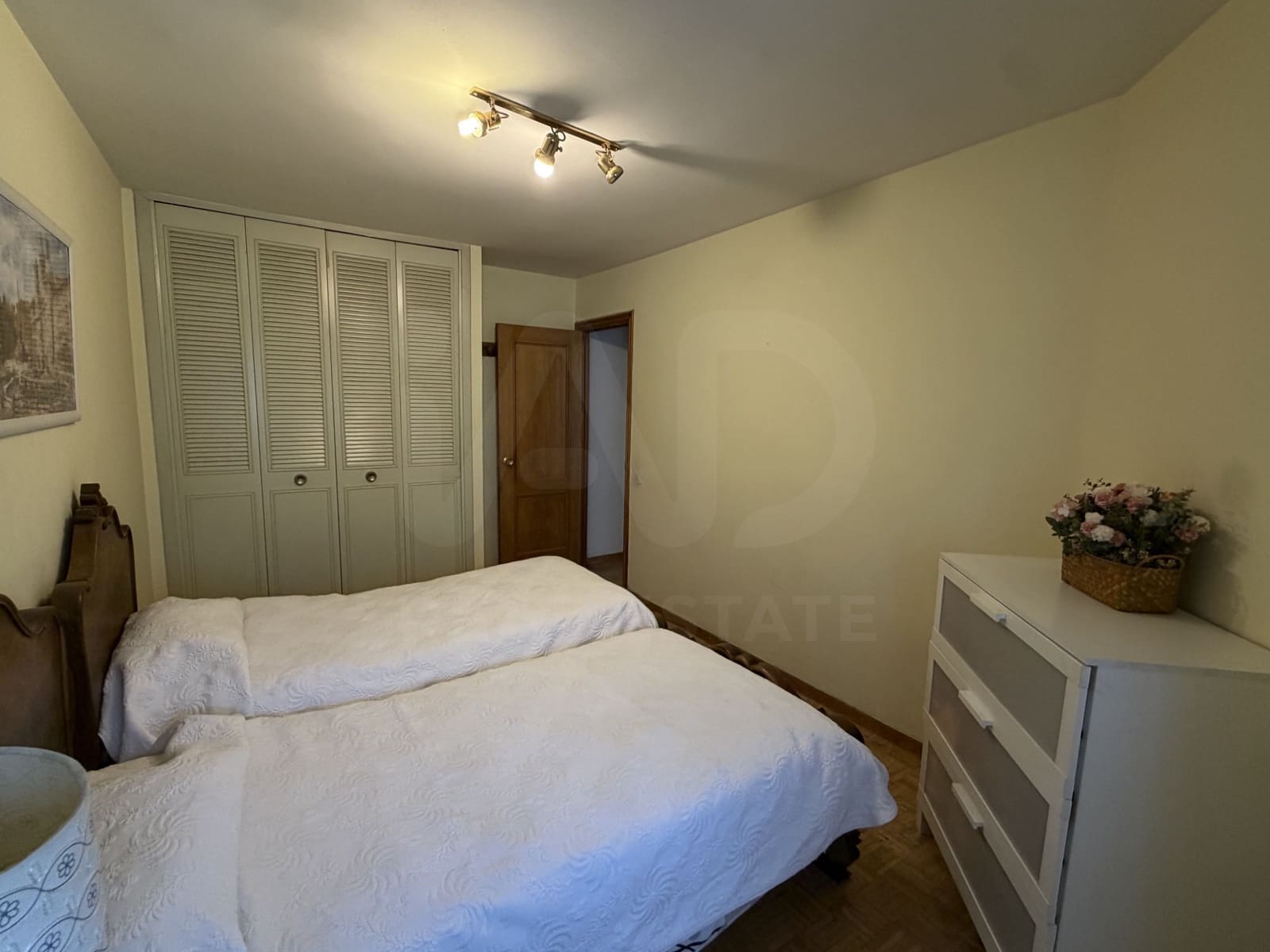 4 quarto Apartamento para venda em Leao cidade com garagem - 395 000 € (Ref: 10024839)
