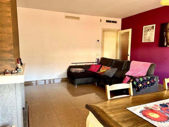 4 soverom Leilighet til salgs i Martorell - € 255 000 (Ref: 10024840)