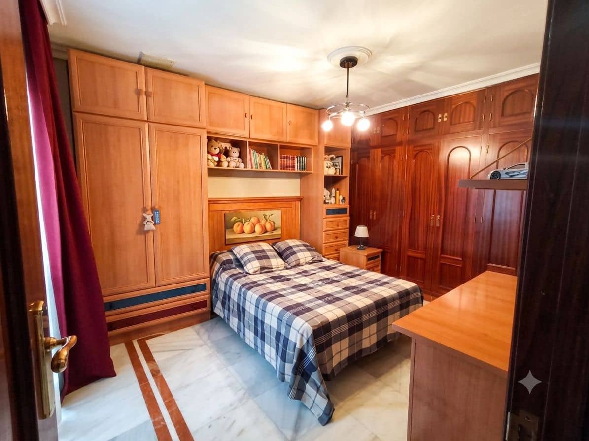 5 chambre Maison de Ville à vendre à Lucena - 320 000 € (Ref: 10024844)