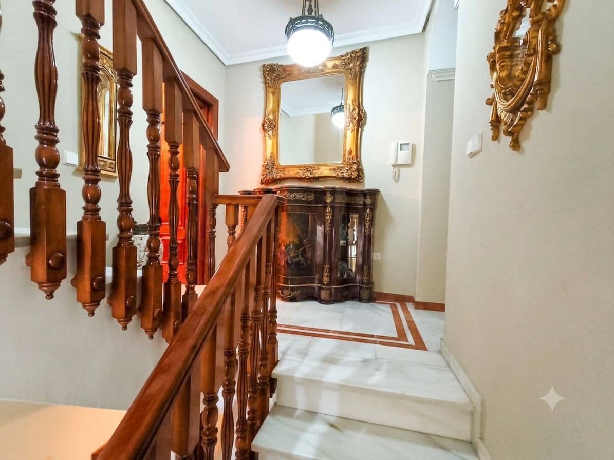 5 chambre Maison de Ville à vendre à Lucena - 320 000 € (Ref: 10024844)