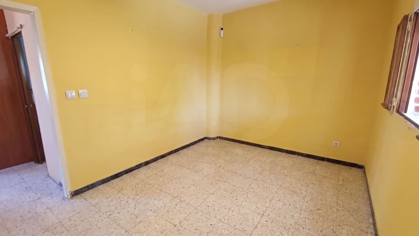 3 bedroom Finca/Country House for sale in Chinchon - € 240,000 (Ref: 10025003)