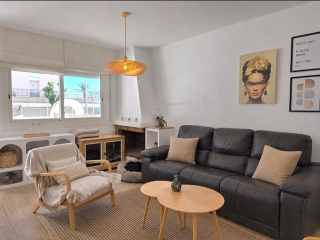 Adosado de 4 habitaciones en Cunit en venta con garaje - 329.000 € (Ref: 10025006)