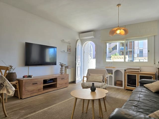 Adosado de 4 habitaciones en Cunit en venta con garaje - 329.000 € (Ref: 10025006)