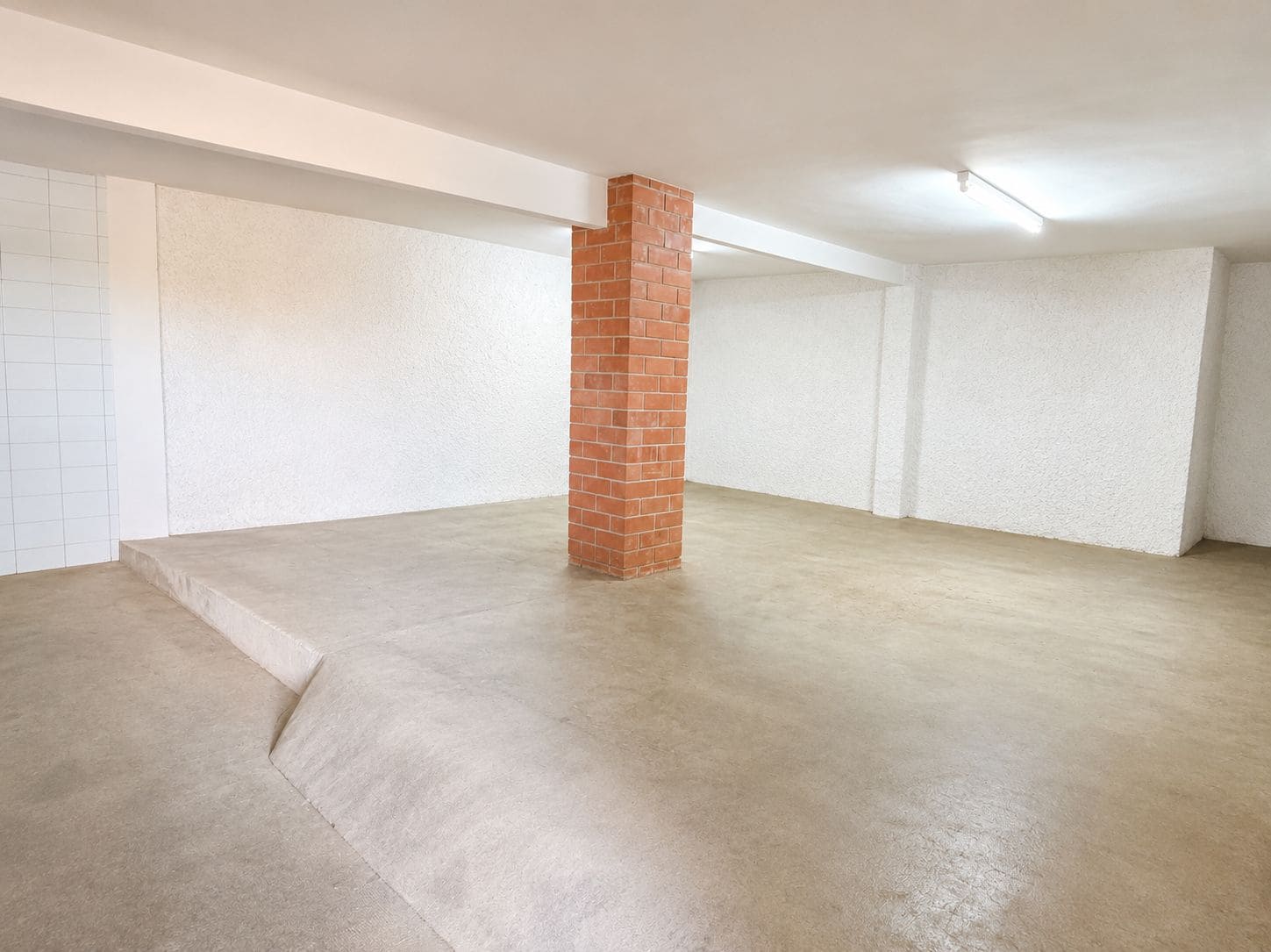6 soverom Villa til salgs i Lliria med svømmebasseng garasje - € 575 000 (Ref: 10025007)