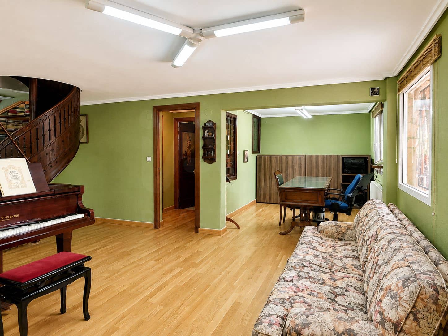 6 soverom Villa til salgs i Lliria med svømmebasseng garasje - € 575 000 (Ref: 10025007)