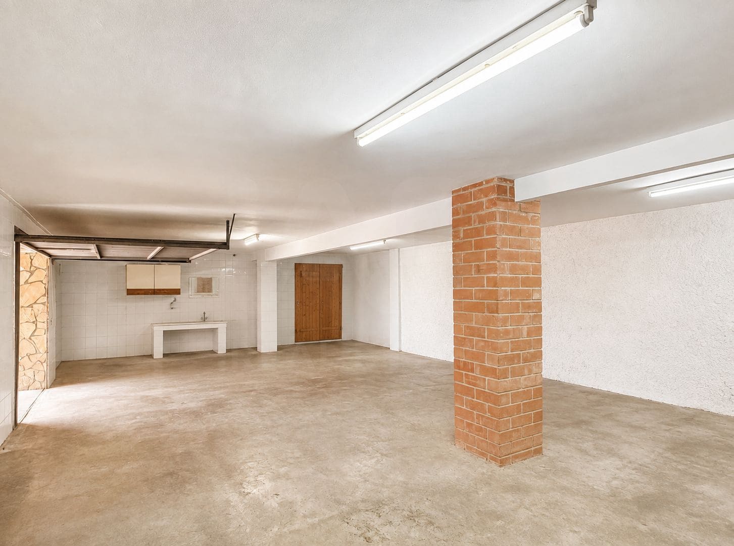 6 soverom Villa til salgs i Lliria med svømmebasseng garasje - € 575 000 (Ref: 10025007)