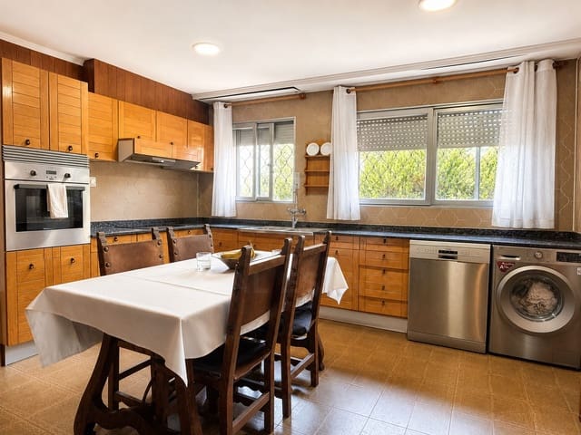 6 soverom Villa til salgs i Llíria med svømmebasseng garasje - € 575 000 (Ref: 10025007)