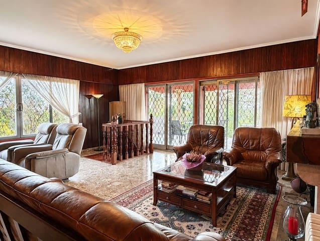 6 soverom Villa til salgs i Llíria med svømmebasseng garasje - € 575 000 (Ref: 10025007)