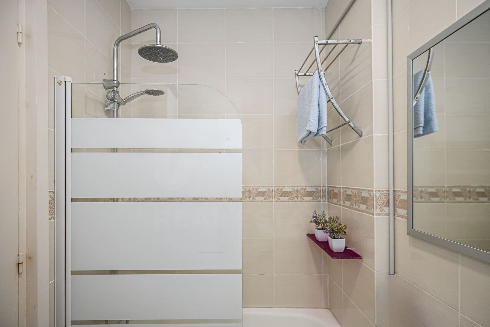 3 slaapkamer Rijtjeshuis te koop in Cubelles - € 475.000 (Ref: 10025009)