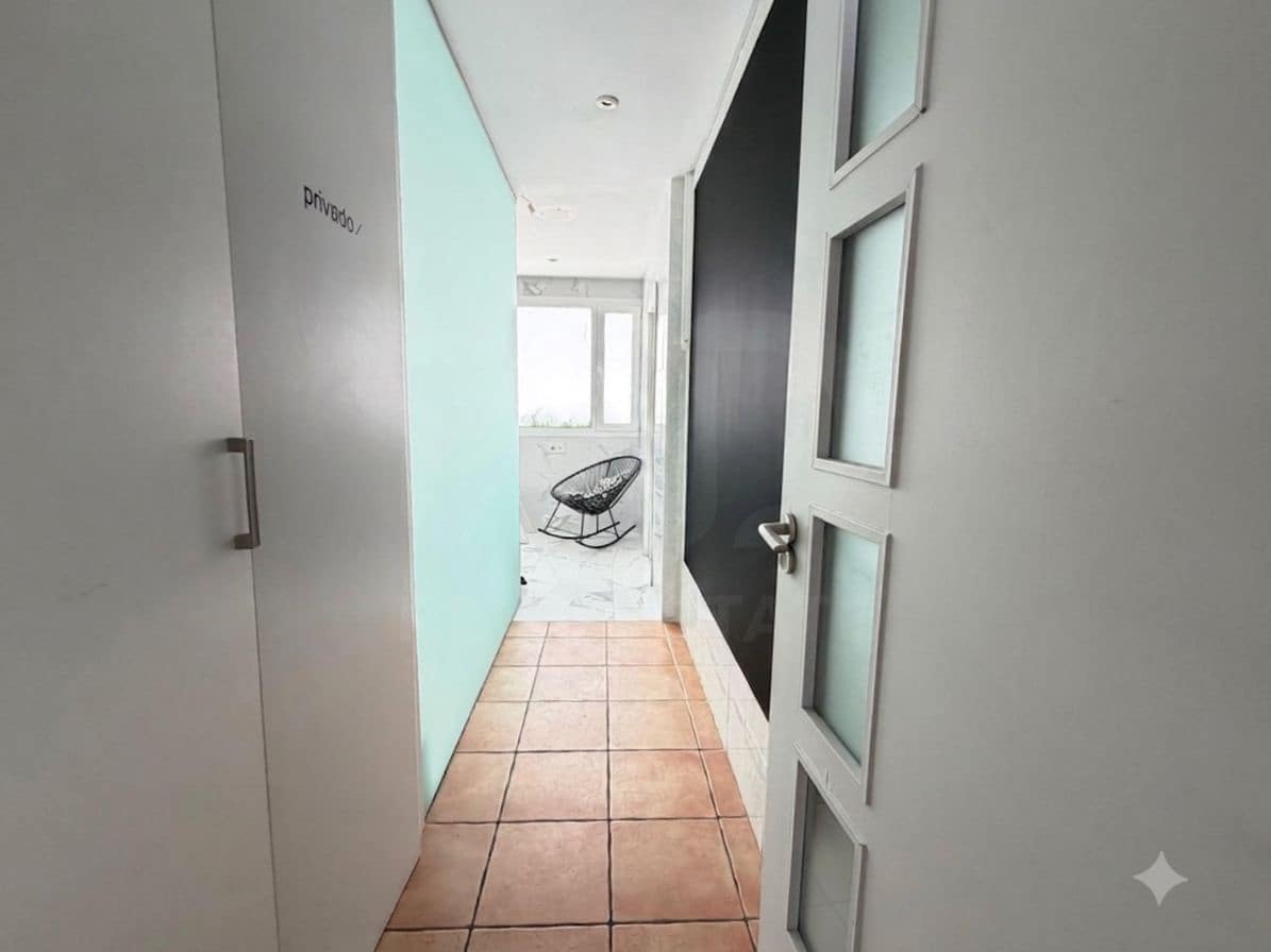 2 camera da letto Commerciale da affittare in Valencia citta - 1.500 € (Rif: 10025012)