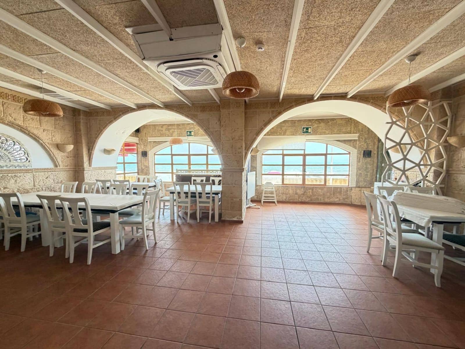 2 camera da letto Commerciale da affittare in Valencia citta - 1.500 € (Rif: 10025012)