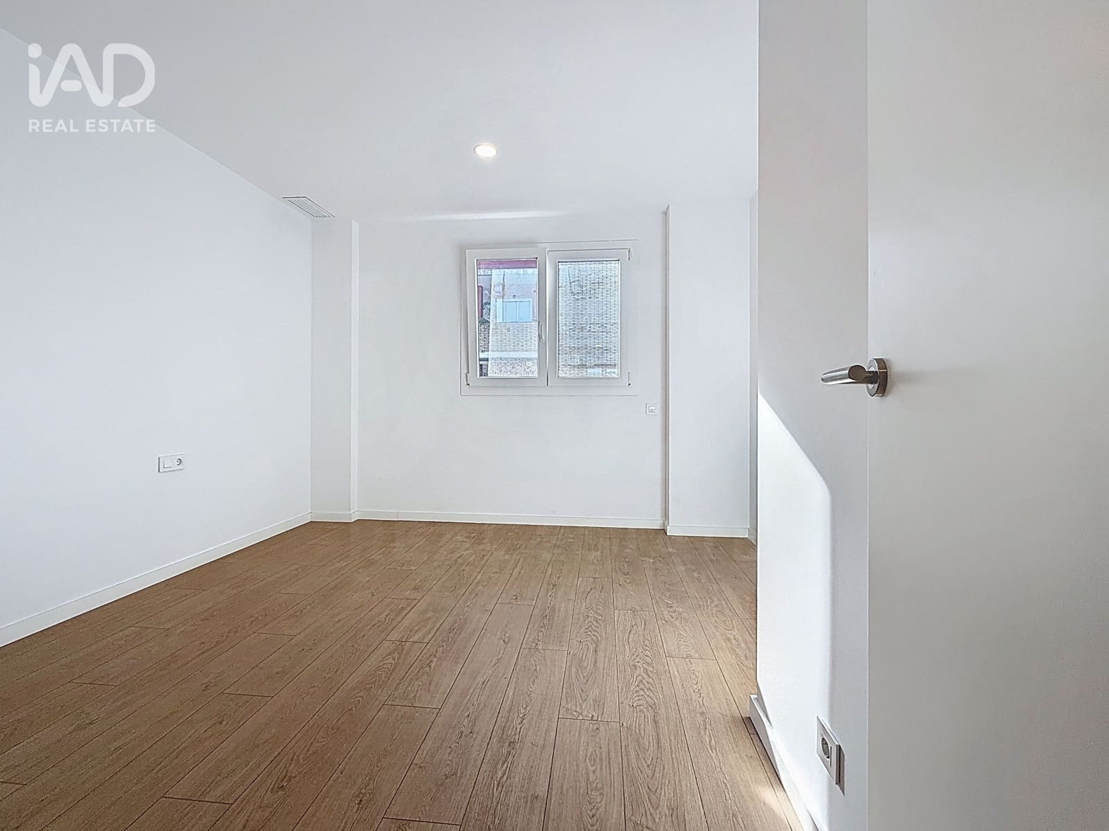 3 makuuhuone Huoneisto myytävänä paikassa Canet de Mar mukana 
autotalli - 334 000 € (Ref: 10025014)