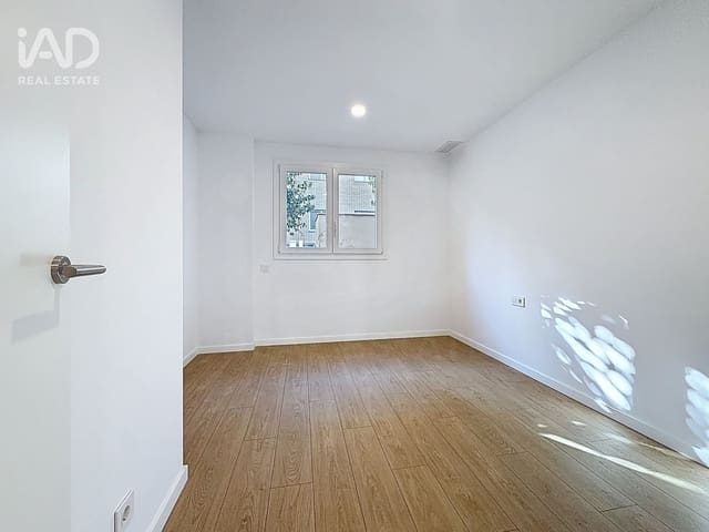3 soveværelse Lejlighed til salg i Canet de Mar med garage - € 334.000 (Ref: 10025014)