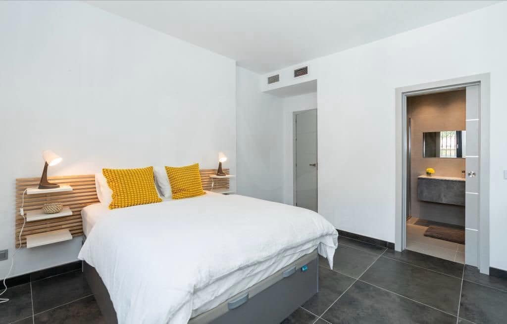 6 slaapkamer Villa te koop in Marbella met zwembad garage - € 4.637.000 (Ref: 10025015)
